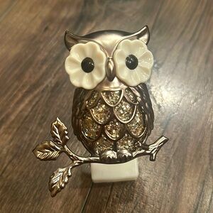 Bath and Body Works Owl Wallflower Fragrance Plug
